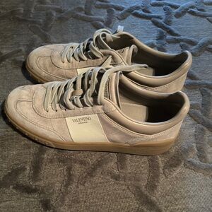 Valentino Garavani Men's Beige Sneakers